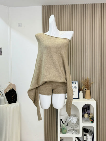 【25s Feb.】Off-shoulder Top + Casual Shorts Set