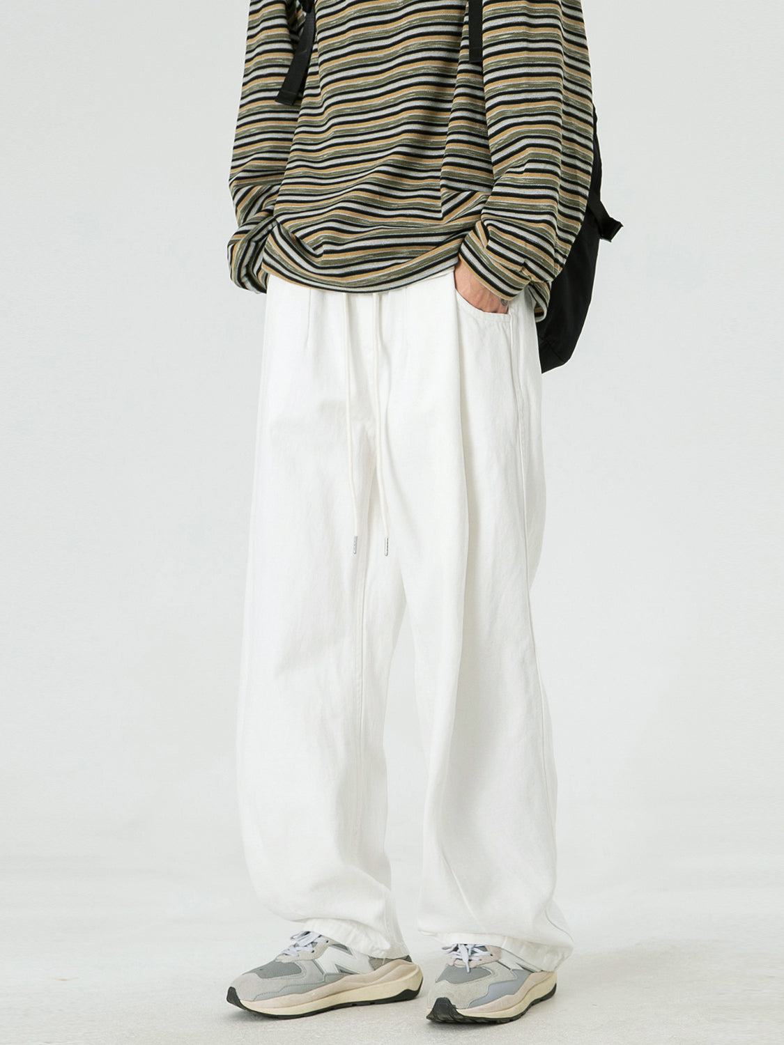 【24s Aug.】Simple Solid Color Wide-leg Straight Jeans